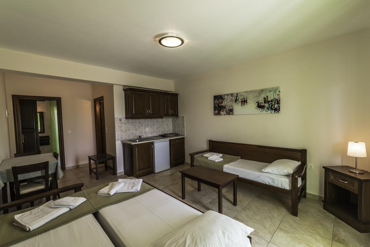 Zeus Apartments Скала Потамияс Екстериор снимка