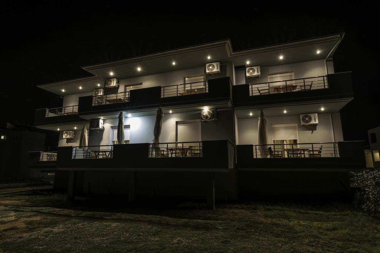 Zeus Apartments Скала Потамияс Екстериор снимка