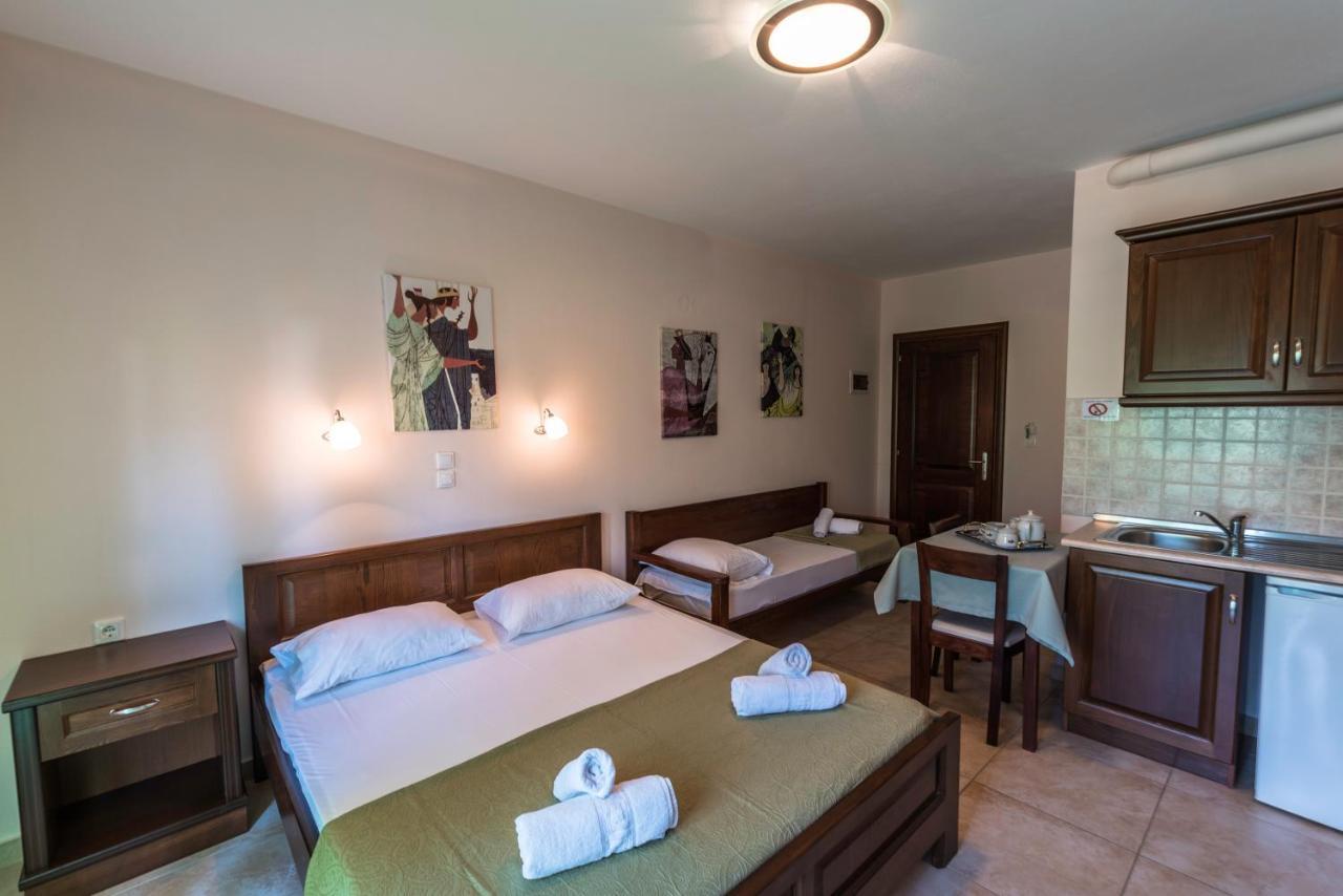 Zeus Apartments Скала Потамияс Екстериор снимка